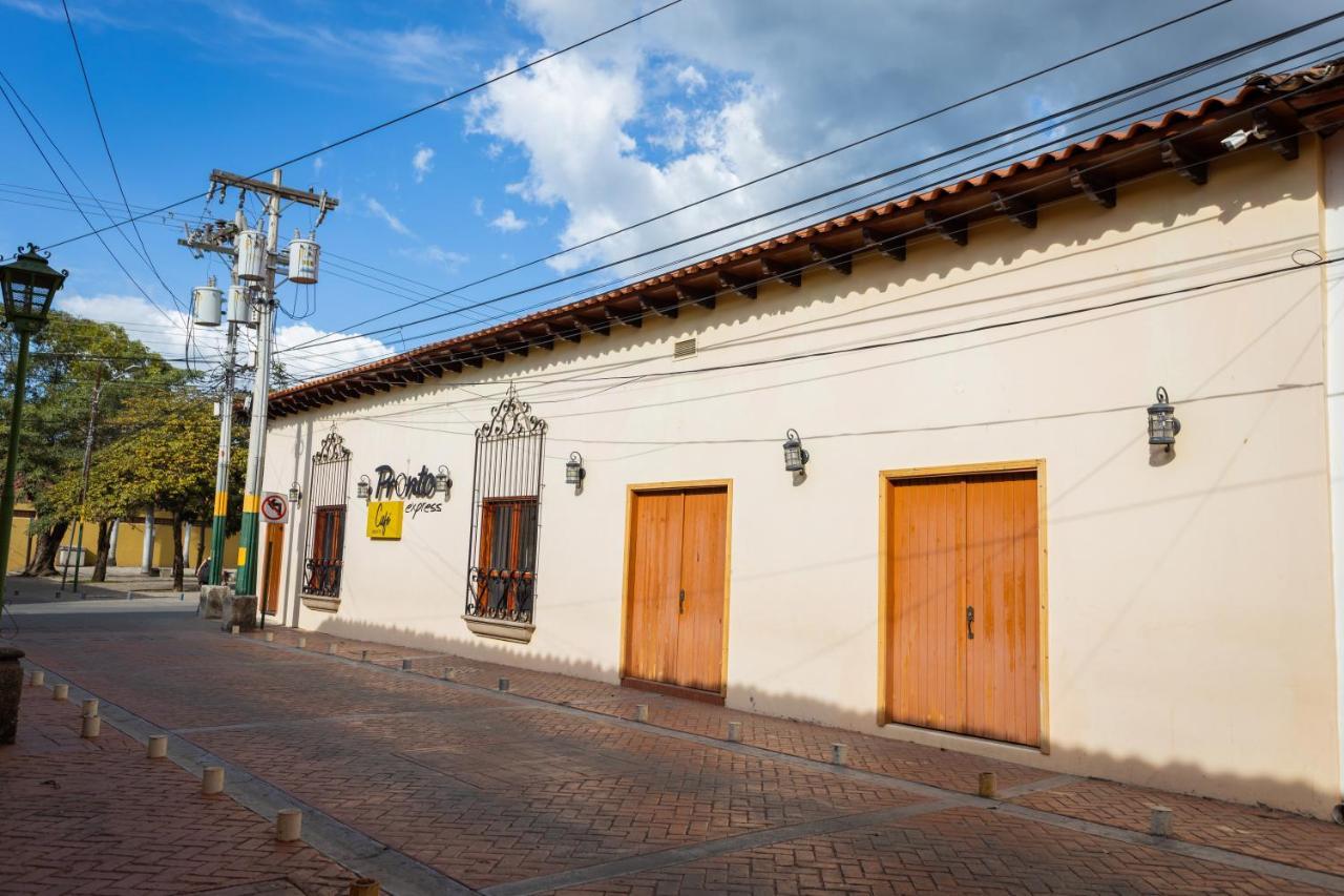 Apartamentos Casco Historico Комаягуа Екстер'єр фото